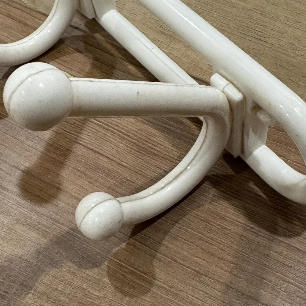 Vintage 1980s Yaffa Basic Line Hook Rack: White Plastic, 5 Double Hooks